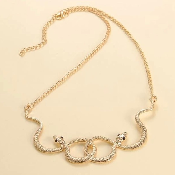 Auryn Gold Snakes Ouroboros Neverending Story Medusa Endless Knot Witch Necklace - Picture 7 of 15